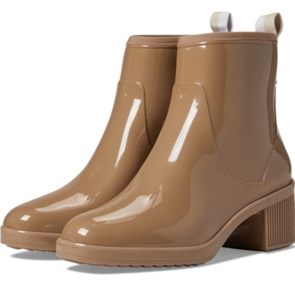 Kate Spade puddle rain boot in rustic neutral size 11